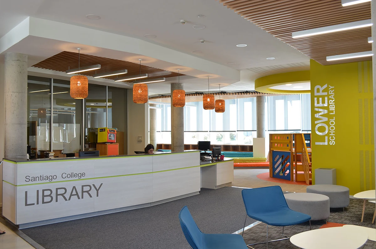 Biblioteca Colegio Santiago College - Imagen 4